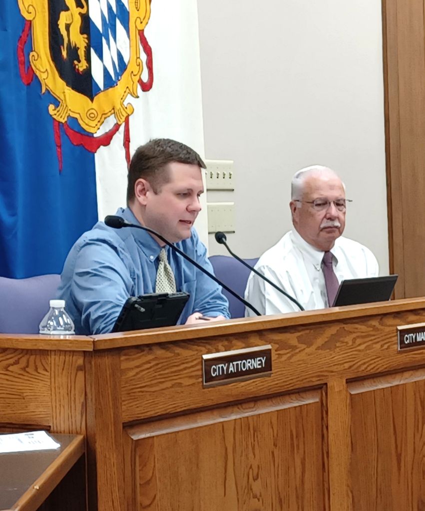 Kuk Attends Last City Commission Meeting As City Manager